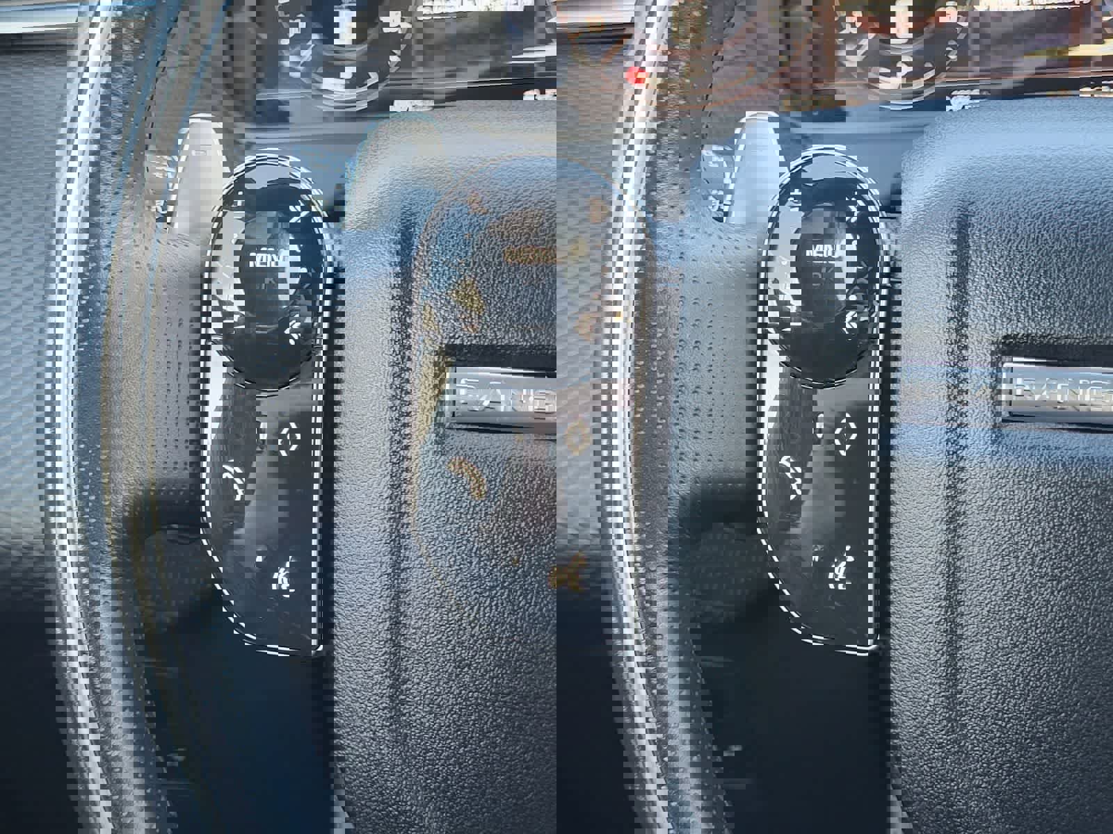 Used 2020 Land Rover Range Rover Velar R-Dynamic S image 19