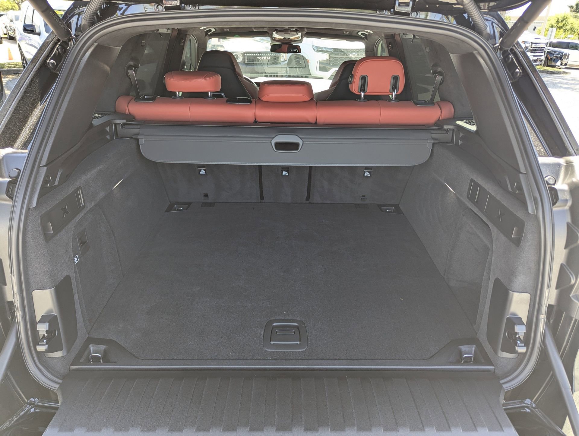 Certified 2024 BMW X5 M Competition w/ Executive Package image 9