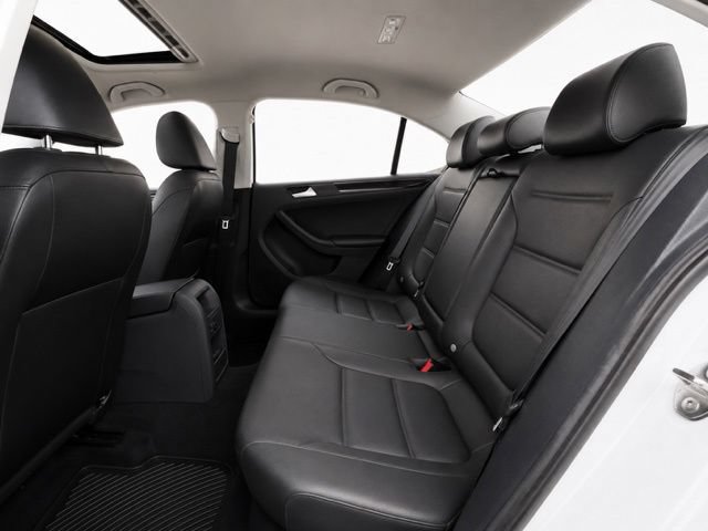 Used 2017 Volkswagen Jetta SEL FWD image 12