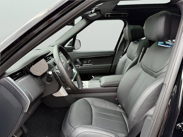 New 2026 Land Rover Range Rover Long Wheelbase Autobiography image 19