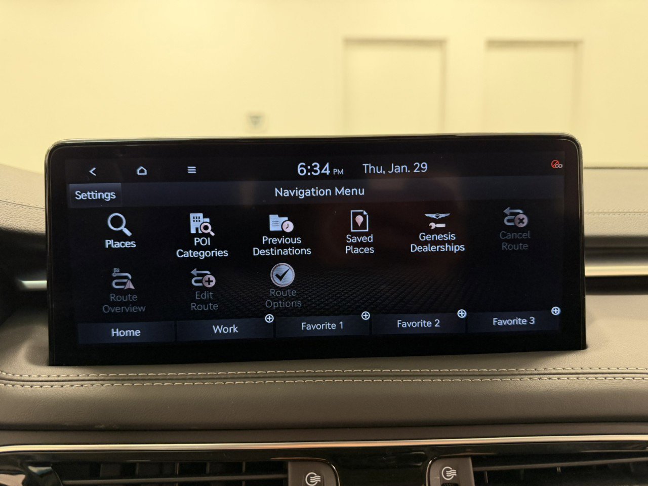 Used 2022 Genesis G70 2.0T image 18