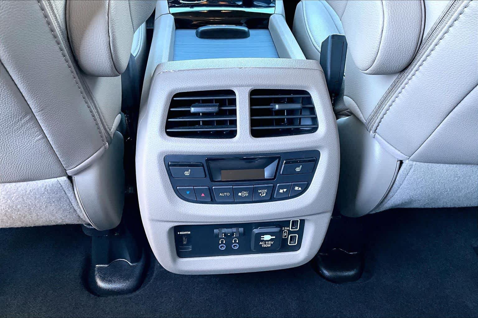 Used 2022 Honda Pilot Touring image 38