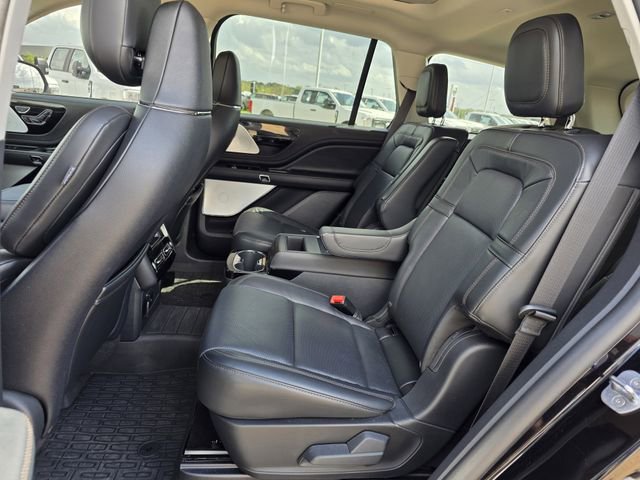 Used 2025 Lincoln Aviator Reserve w/ Luxury Package image 18