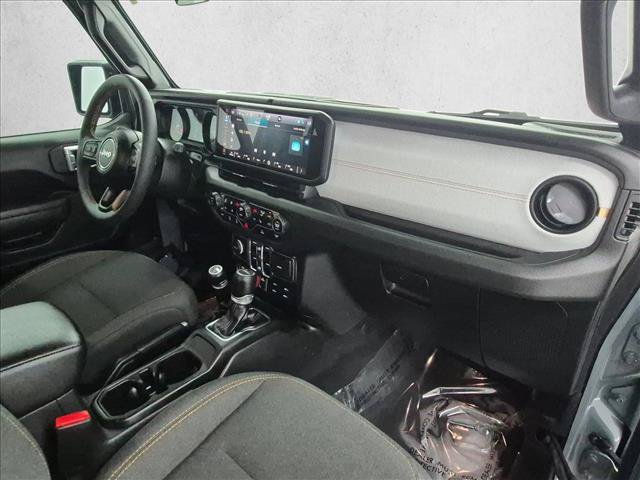 Certified 2024 Jeep Gladiator Sport AWD/4WD image 23