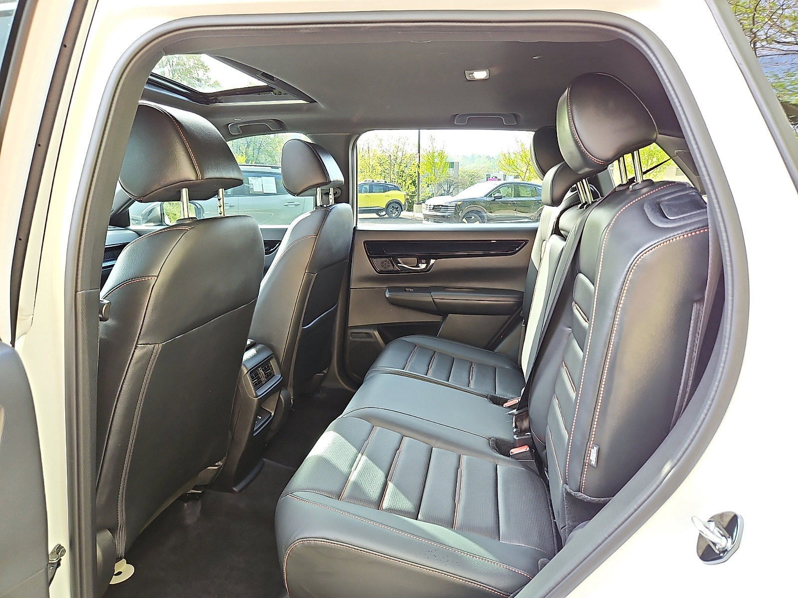 Used 2024 Honda CR-V Sport Touring image 10