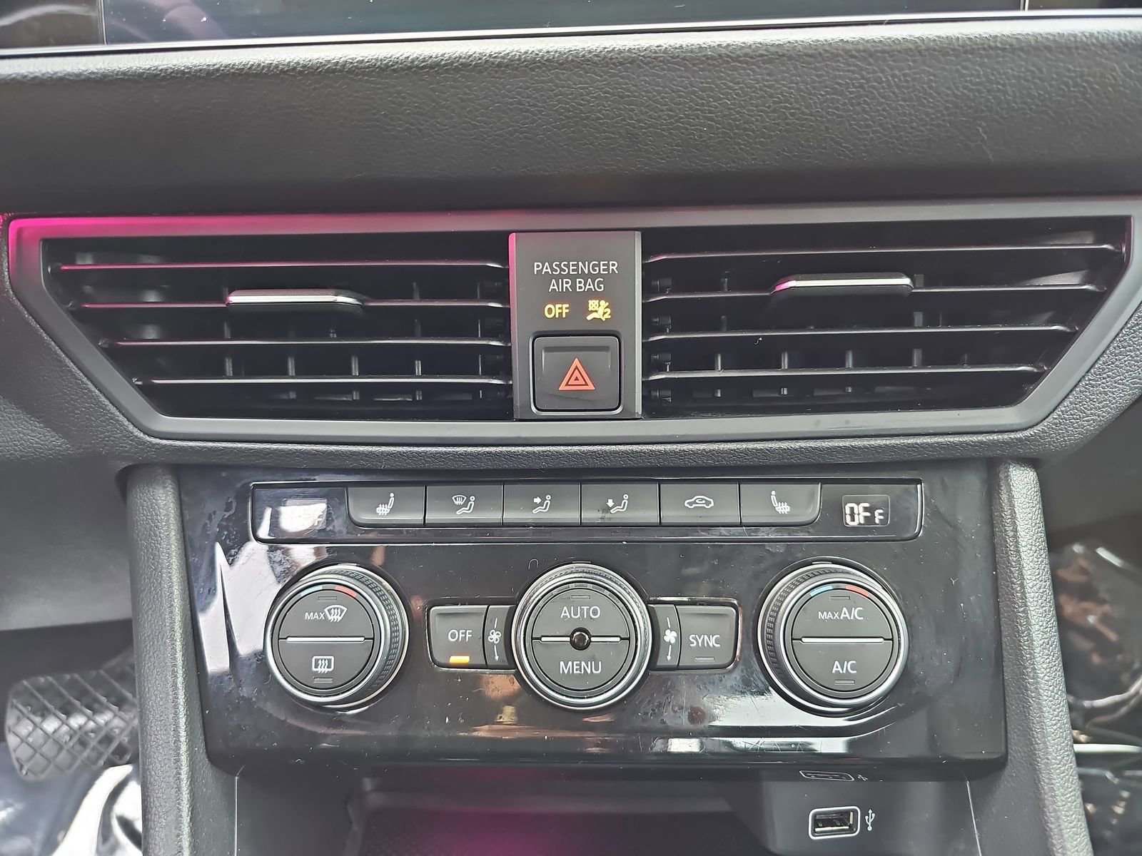 Used 2019 Volkswagen Jetta SEL image 22