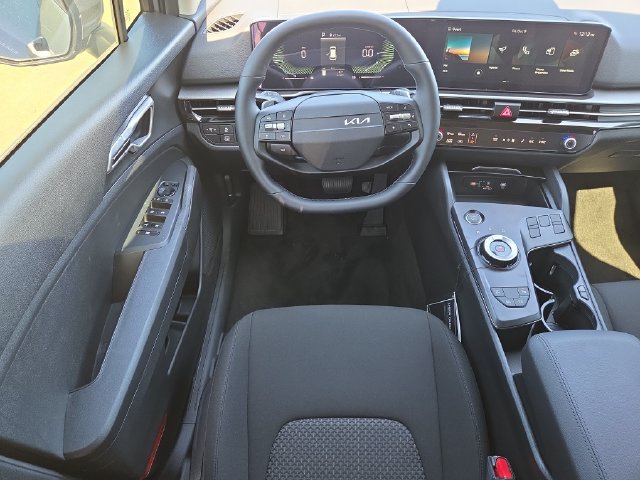 New 2026 Kia Sportage LX FWD image 7