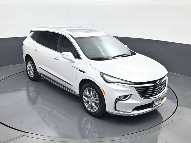 Used 2023 Buick Enclave Essence w/ Experience Buick Package AWD/4WD image 16
