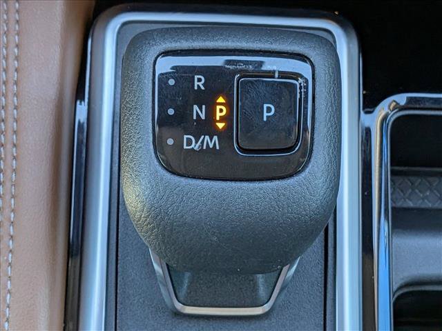 Used 2023 Nissan Pathfinder Platinum FWD image 12