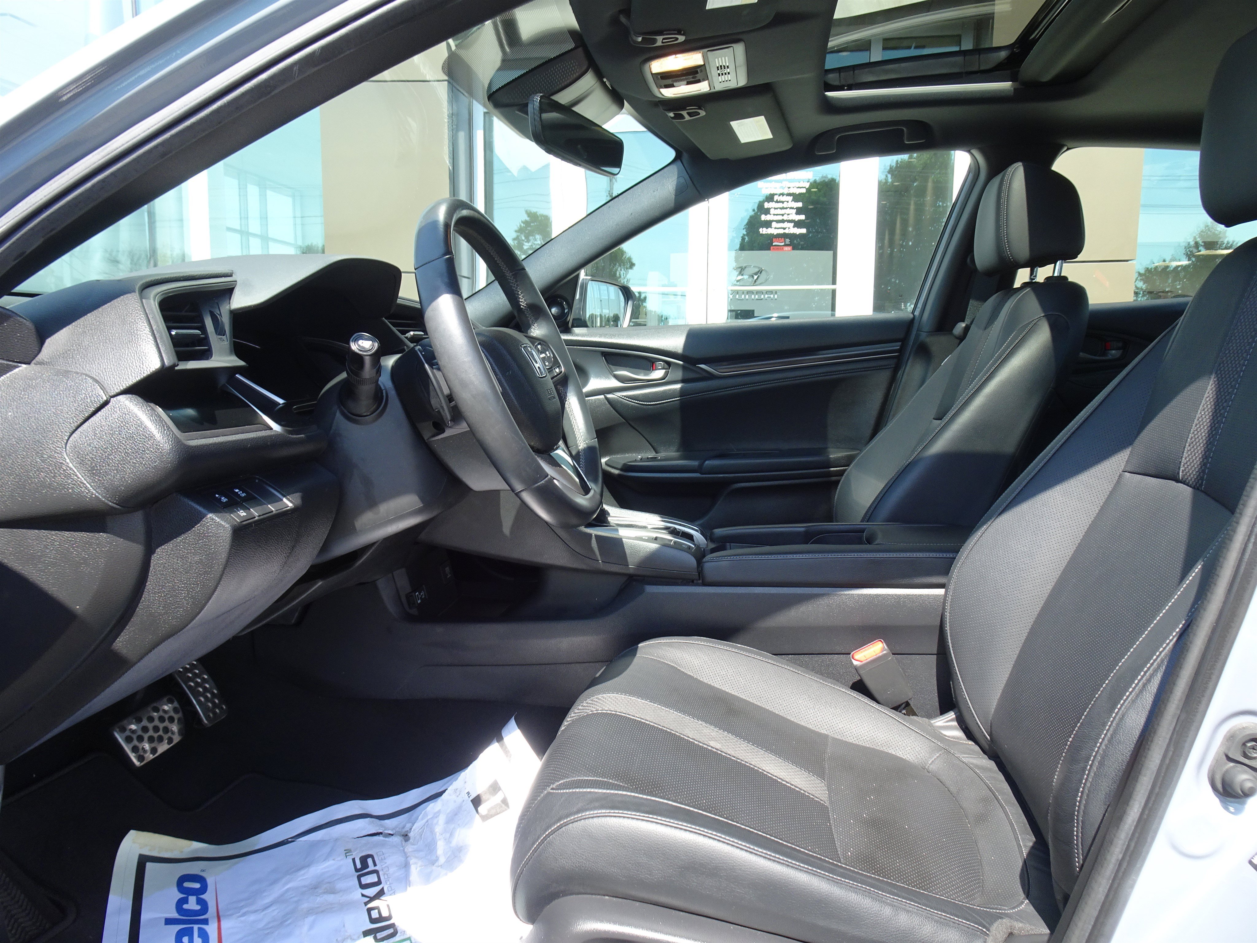 Used 2021 Honda Civic Sport Touring image 9