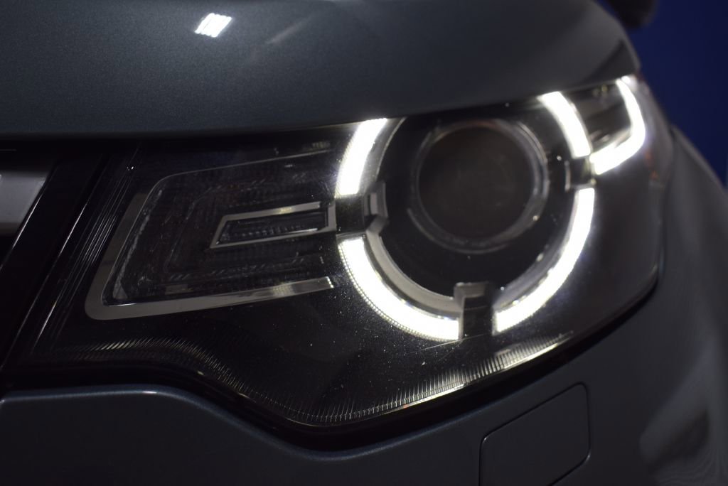 Used 2018 Land Rover Discovery Sport HSE image 31