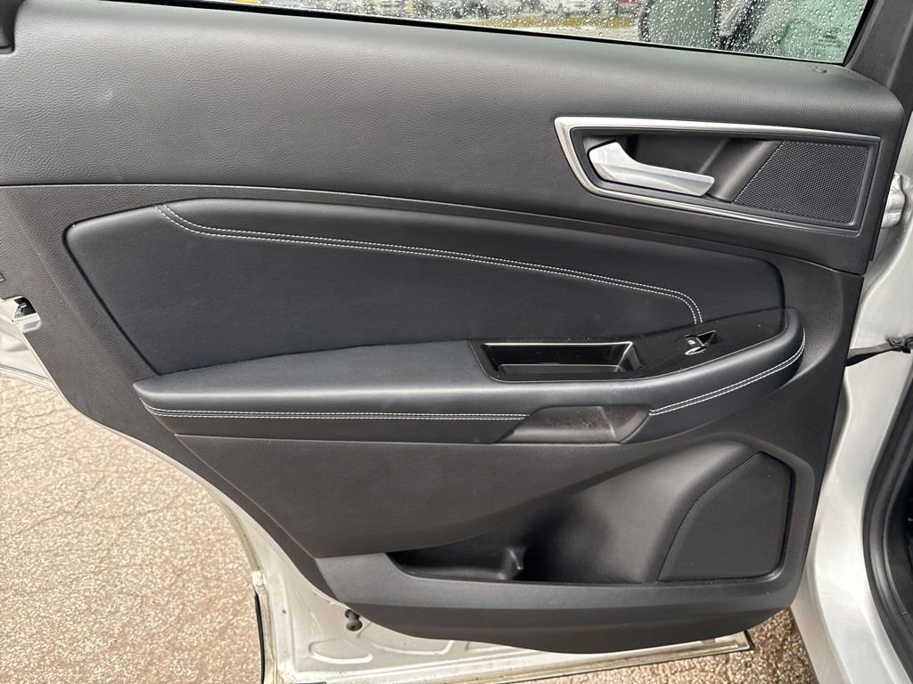 Used 2017 Ford Edge Titanium w/ Equipment Group 301A image 43