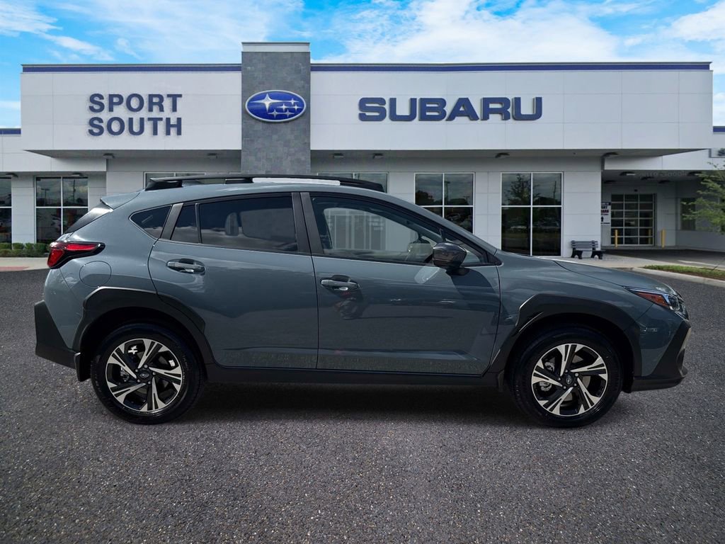 Used 2025 Subaru Crosstrek 2.0i Premium image 2