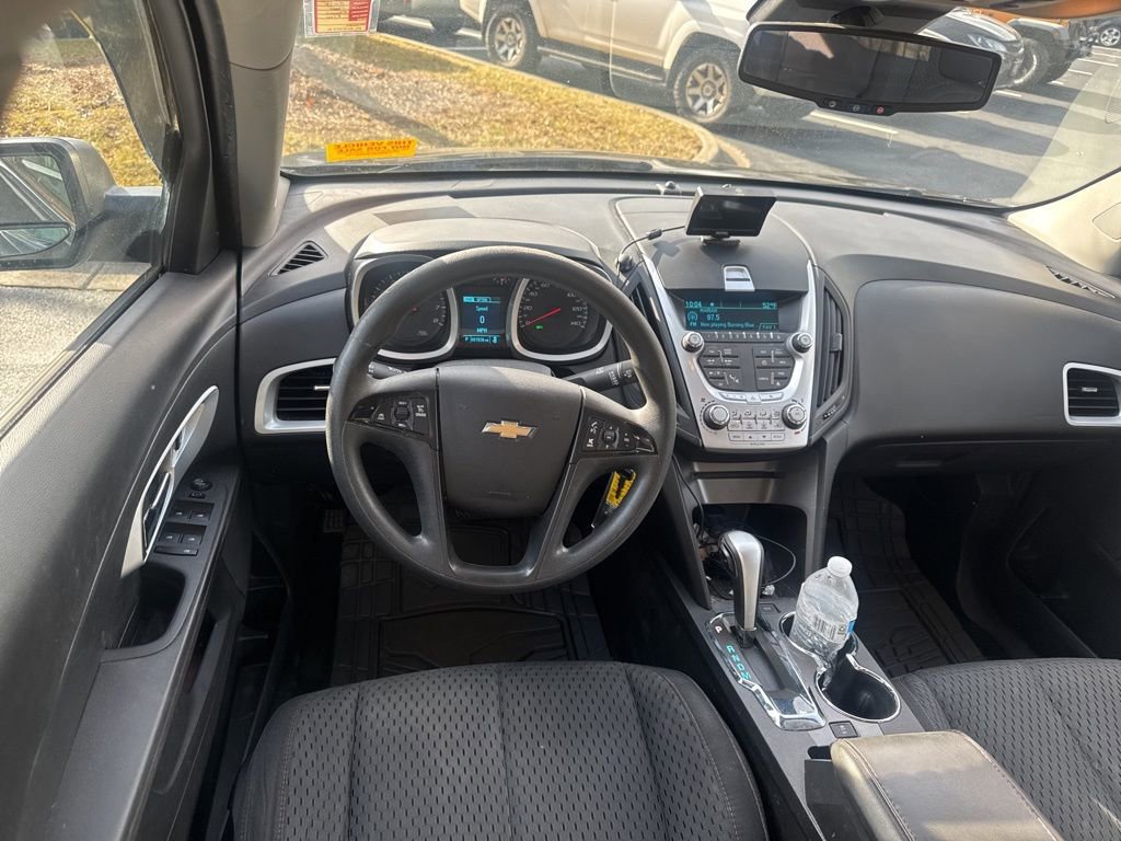 Used 2013 Chevrolet Equinox LS image 2