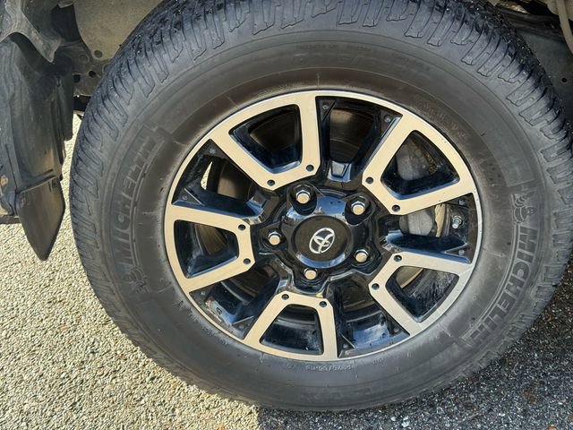 Used 2019 Toyota Tundra Limited image 17