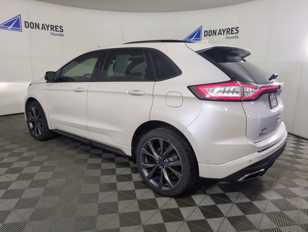 Used 2018 Ford Edge Sport w/ Equipment Group 401A image 3