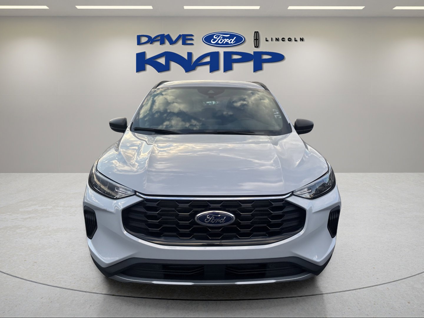 New 2026 Ford Escape ST-Line w/ Cold Weather Package AWD/4WD image 2