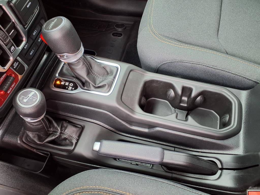 Used 2025 Jeep Gladiator Willys image 14