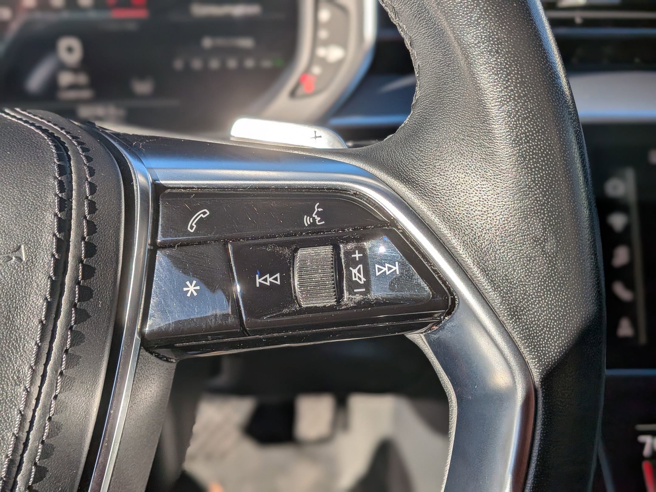 Used 2021 Audi A8 L 4.0T w/ Executive Plus Package image 23