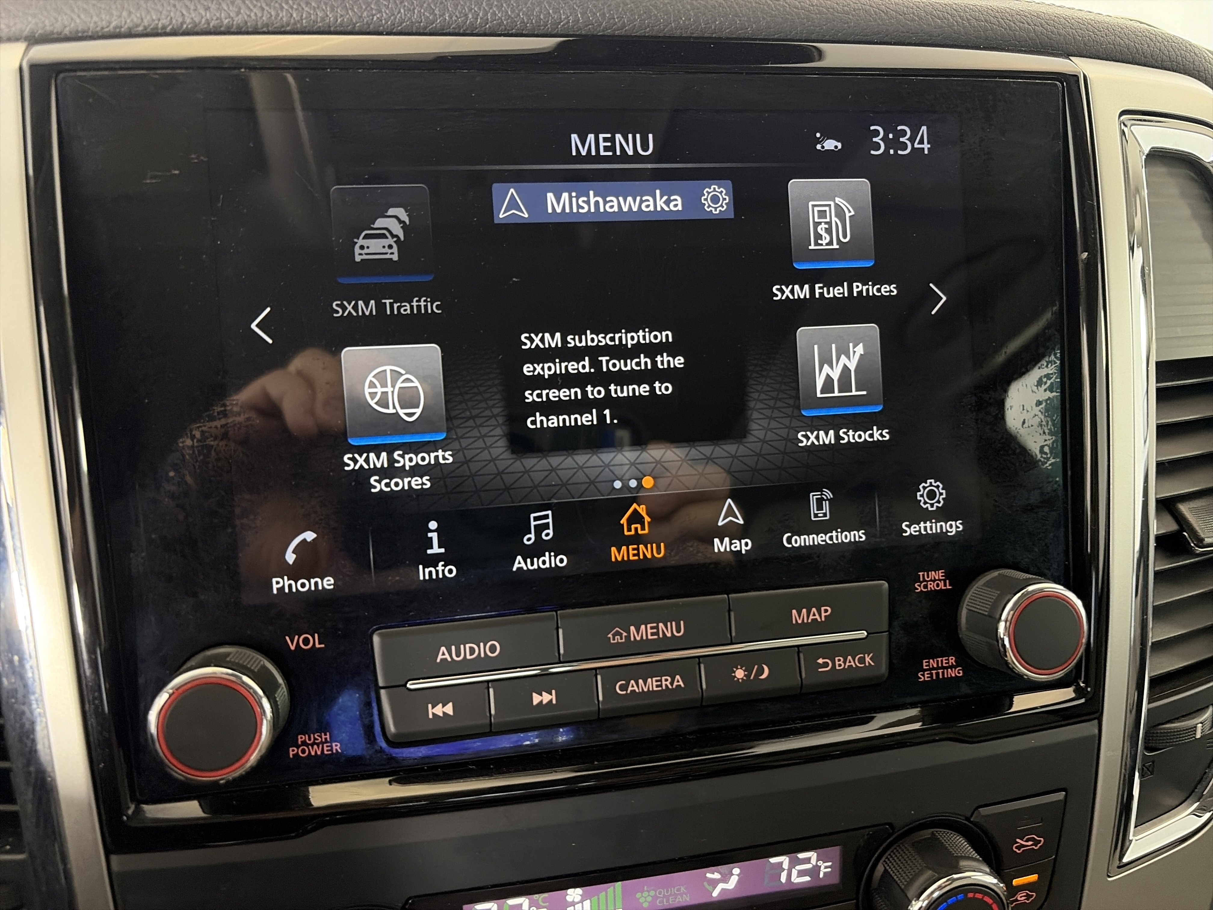 Used 2021 Nissan Titan SL w/ Moonroof Package AWD/4WD image 22