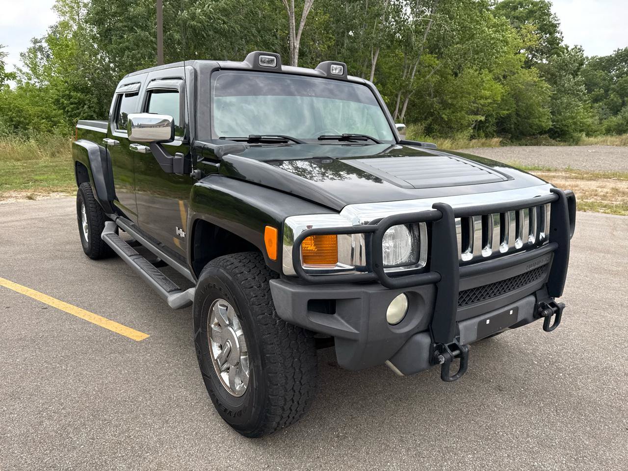 Used 2009 HUMMER H3T Luxury AWD/4WD image 3