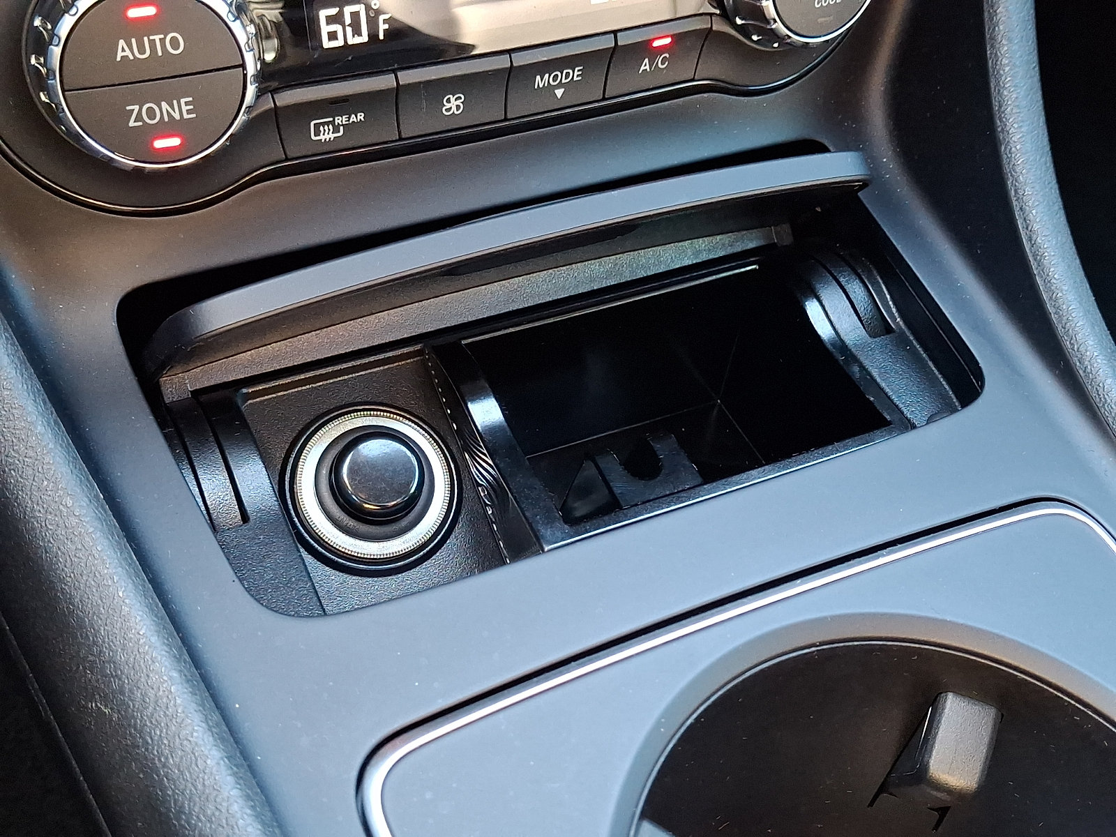 Used 2017 Mercedes-Benz GLA 250 4MATIC image 26