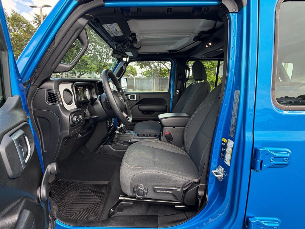 Used 2024 Jeep Wrangler Unlimited Sport AWD/4WD image 9