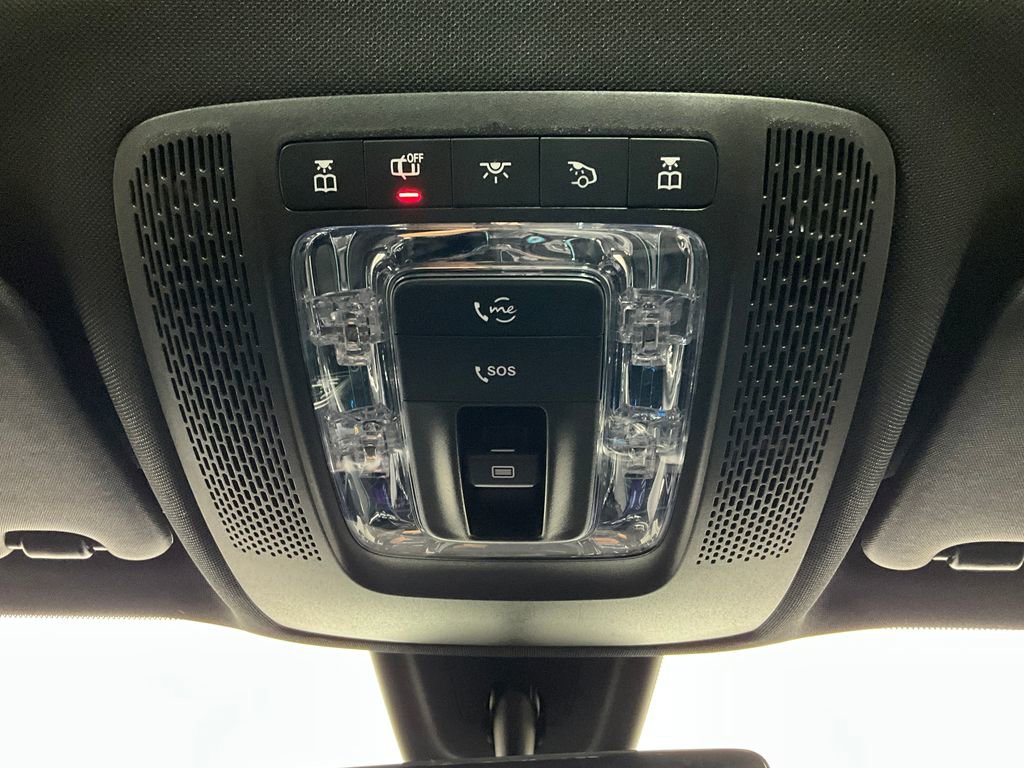 Used 2022 Mercedes-Benz GLB 250 image 16