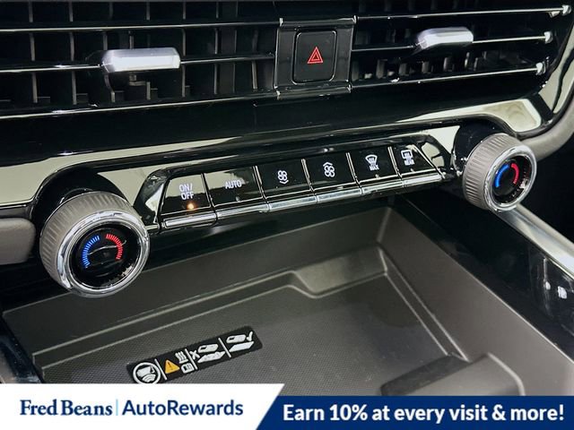 New 2026 Chevrolet Suburban Z71 w/ Comfort Package image 11