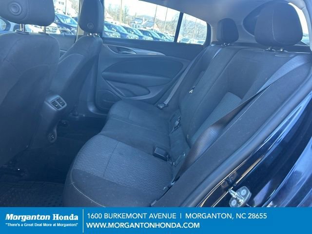 Used 2018 Buick Regal Preferred image 22