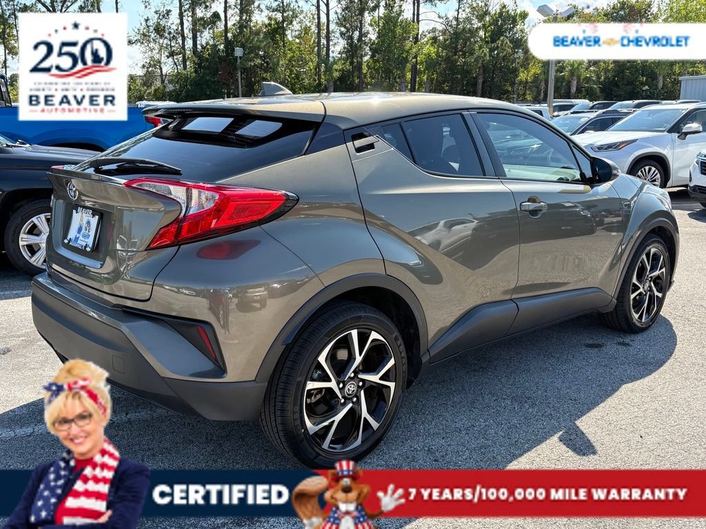 Used 2021 Toyota C-HR XLE FWD image 7