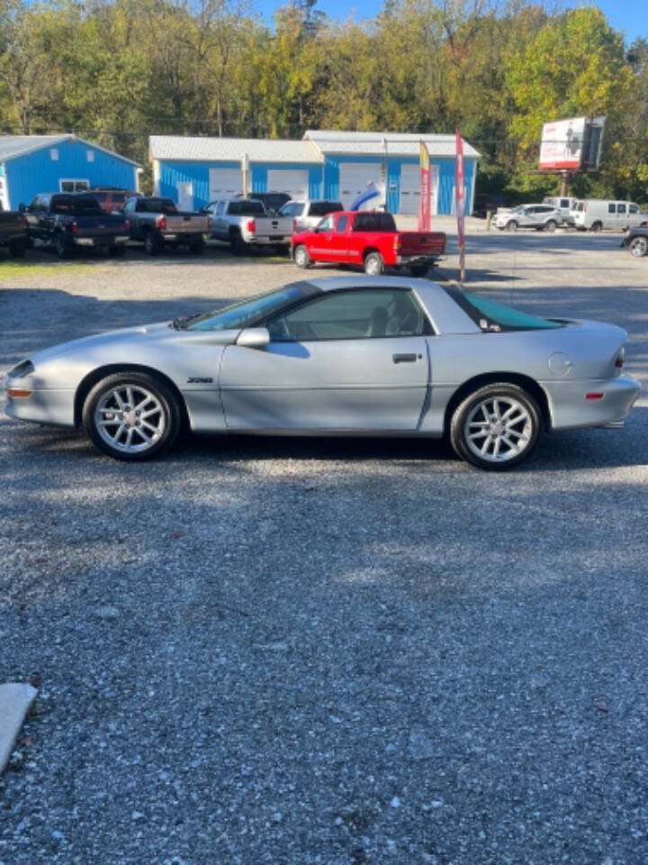 Used 1997 Chevrolet Camaro Z28 w/ Preferred Equipment Group 2 RWD image 5