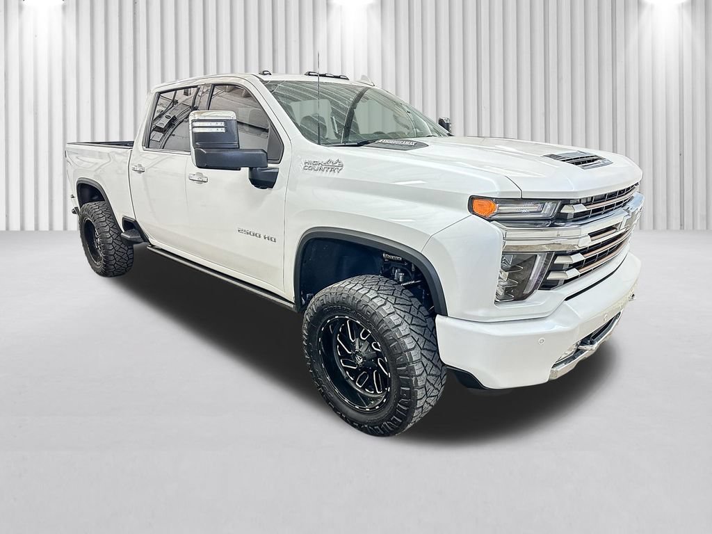 Used 2023 Chevrolet Silverado 2500 High Country AWD/4WD image 2