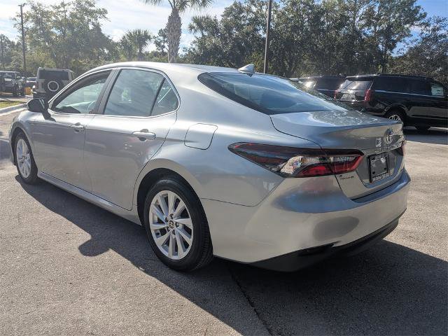 Used 2023 Toyota Camry LE image 5