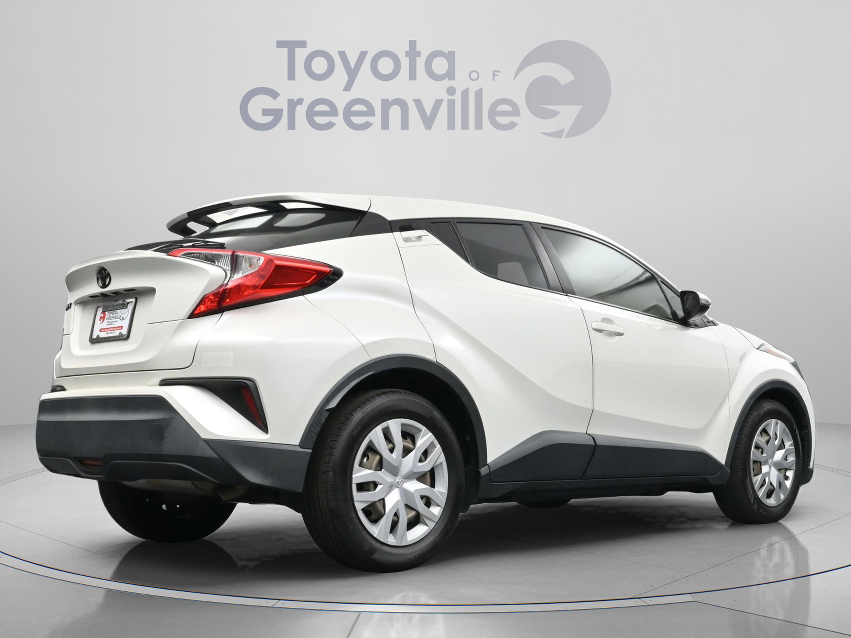 Used 2020 Toyota C-HR LE FWD image 17