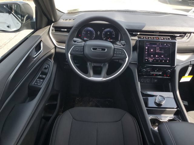 New 2026 Jeep Grand Cherokee Laredo X AWD/4WD image 18