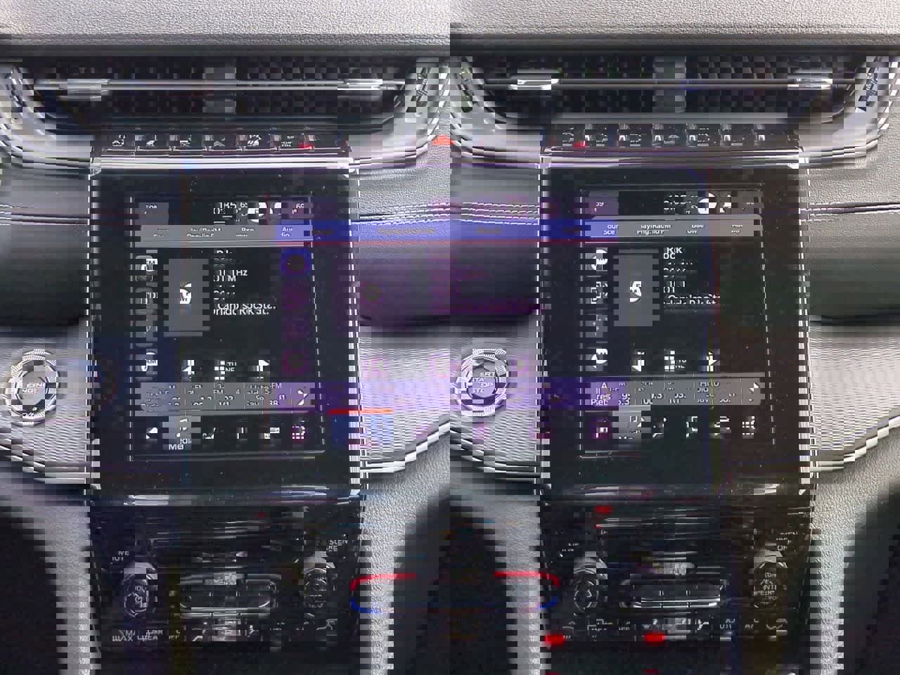 Used 2023 Jeep Grand Cherokee L Laredo image 28