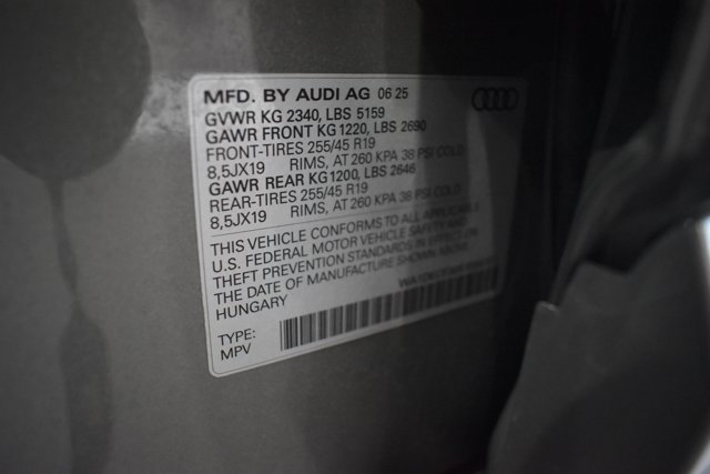 Used 2025 Audi Q3 2.0T Premium w/ Convenience Package AWD/4WD image 40