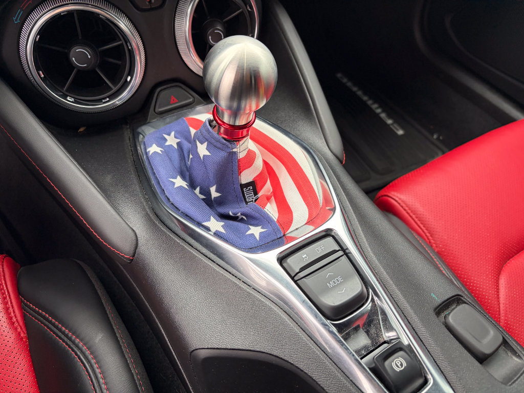 Used 2023 Chevrolet Camaro LT RWD image 21