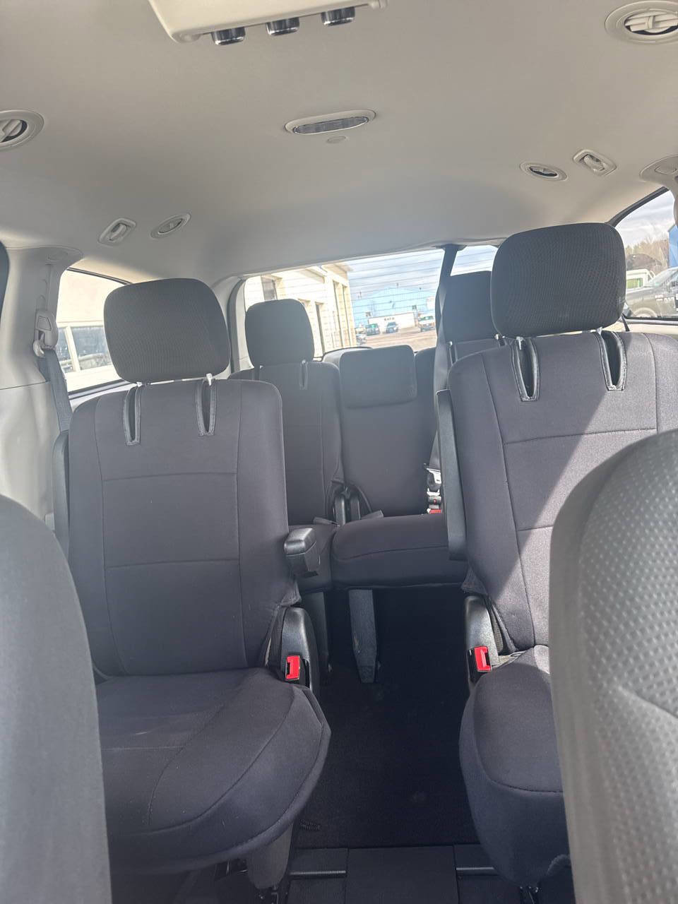 Used 2016 Dodge Grand Caravan SE w/ Quick Order Package 29E SE image 12