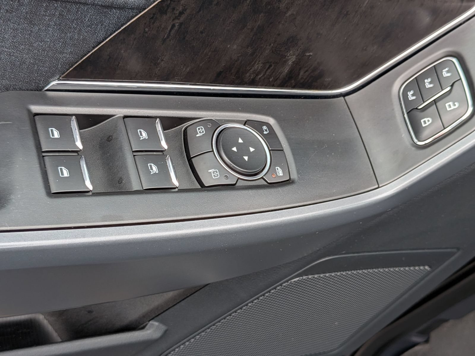 Used 2021 Ford F150 Lariat AWD/4WD image 14
