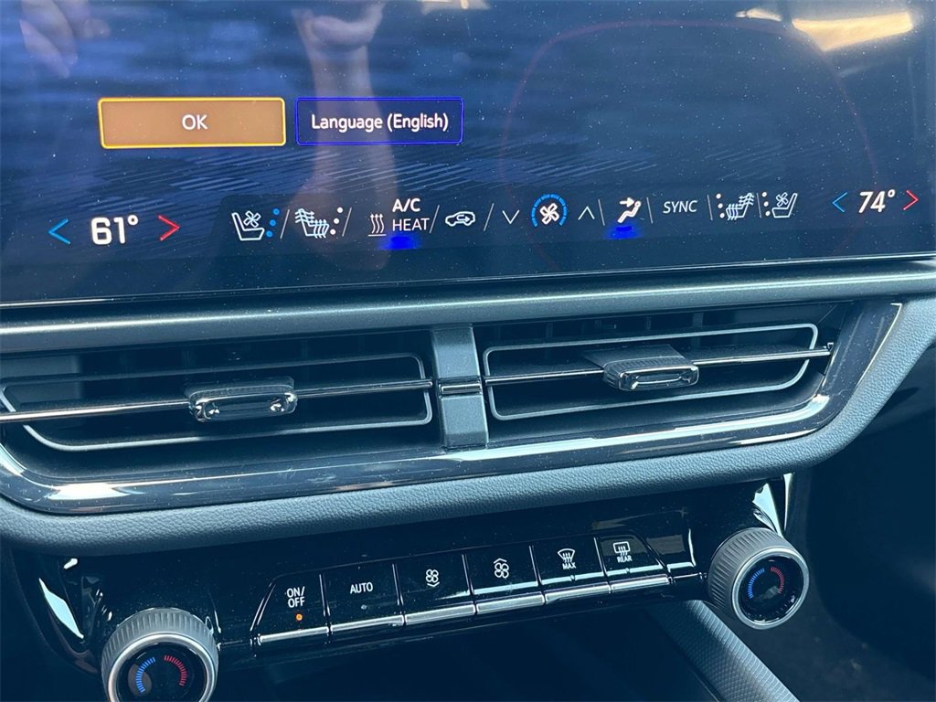 New 2025 Chevrolet Equinox EV RS image 12