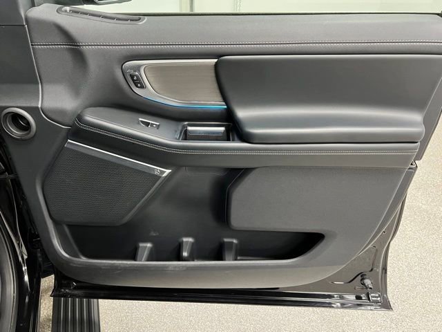 Used 2025 Ford Expedition Platinum image 54