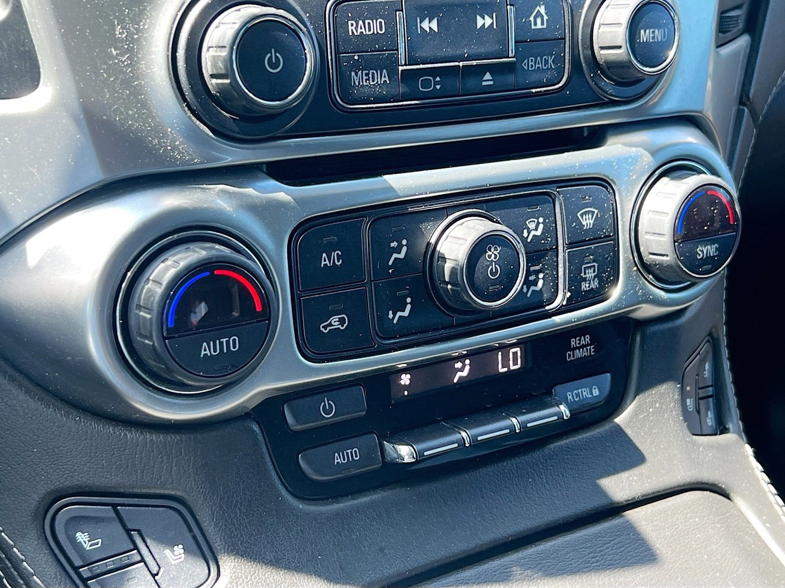 Used 2020 Chevrolet Tahoe Premier image 16