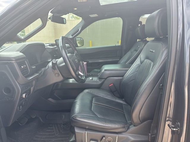 Used 2022 Ford Expedition Max Platinum AWD/4WD image 2