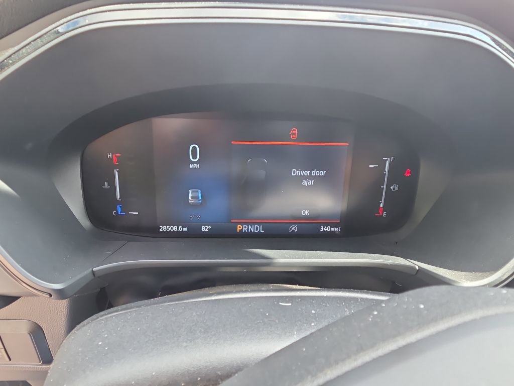 Used 2025 Ford Escape ST-Line AWD/4WD image 2