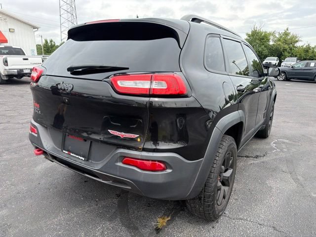 Used 2016 Jeep Cherokee Trailhawk AWD/4WD image 7