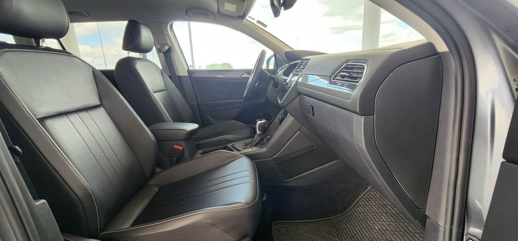 Used 2022 Volkswagen Tiguan SE FWD image 24