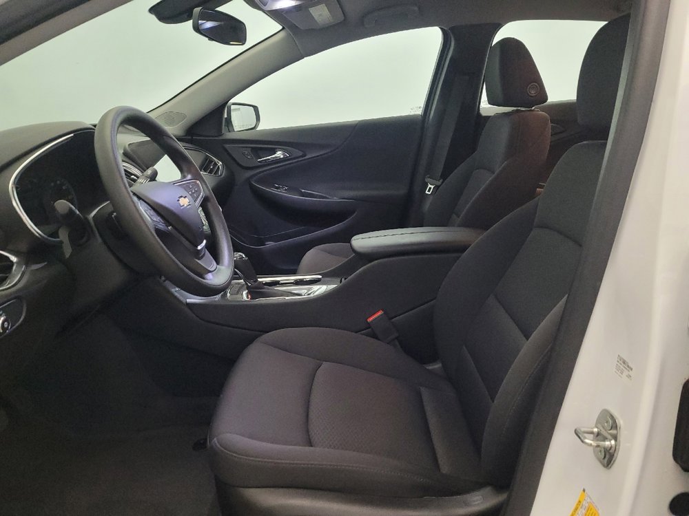 Used 2019 Chevrolet Malibu LT FWD image 17