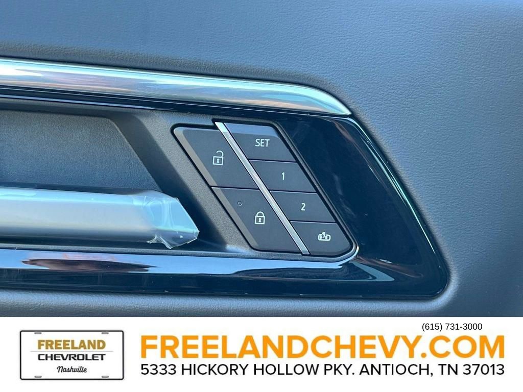 New 2026 Chevrolet Suburban Premier w/ Sun And Tow Package image 17